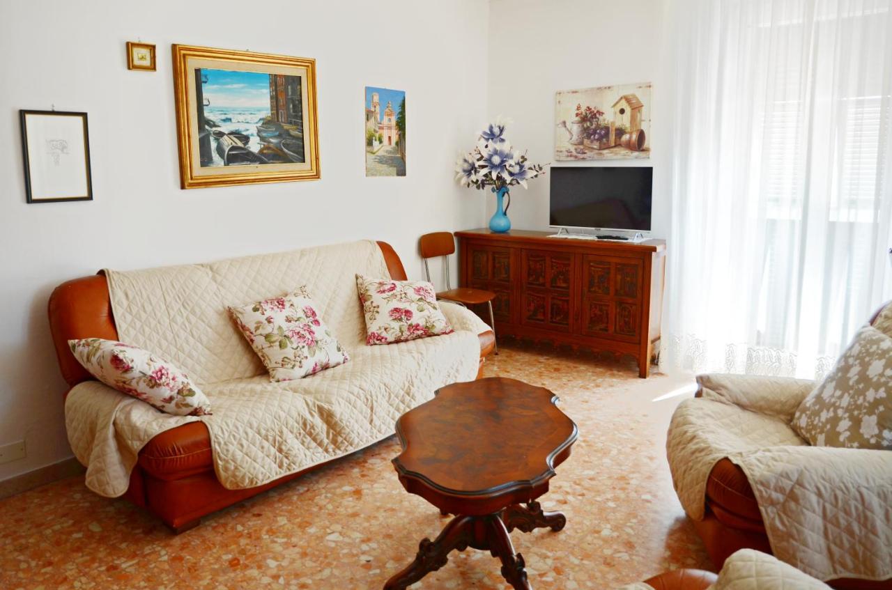 La Piazza - Appartamento Vacanze Piana Battolla Экстерьер фото