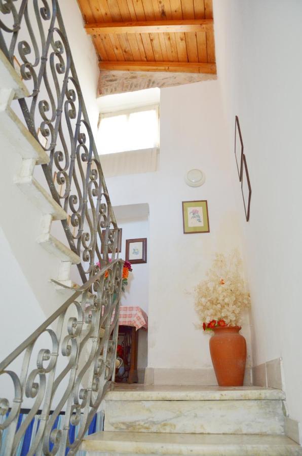 La Piazza - Appartamento Vacanze Piana Battolla Экстерьер фото